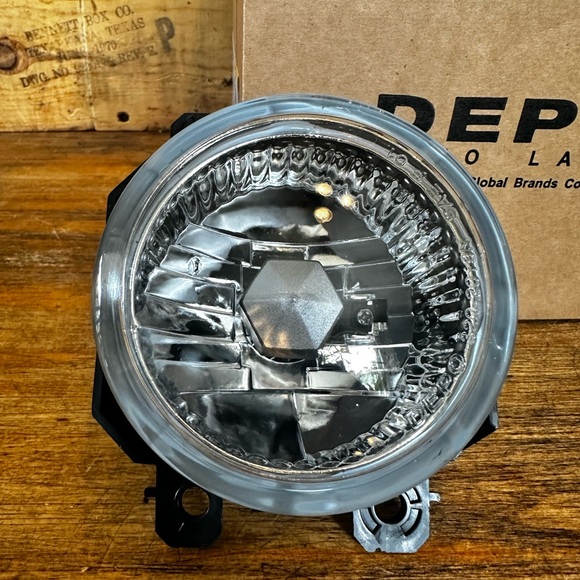 Depo Auto Lamp 320-2019N New in Box - Picture 2 of 8